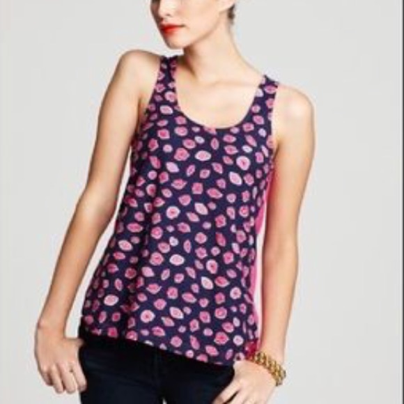 Lips Lilly Pulitzer top