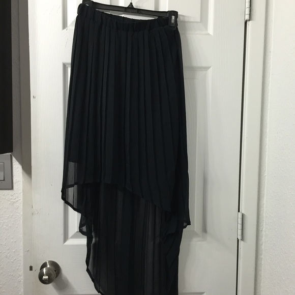 ‼️‼️SOLD‼️‼️Hi-low skirt