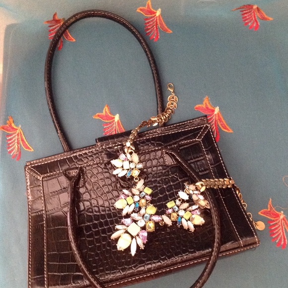 Handbag & Necklace - Picture 2 of 2