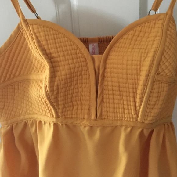 Tank top - Picture 2 of 3