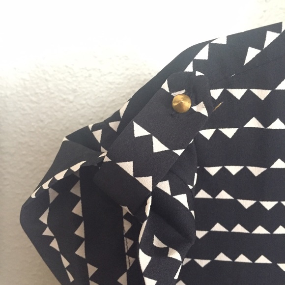 NWOT Charlotte Russe Top - Picture 2 of 3