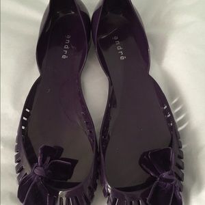 Shoes Shoes