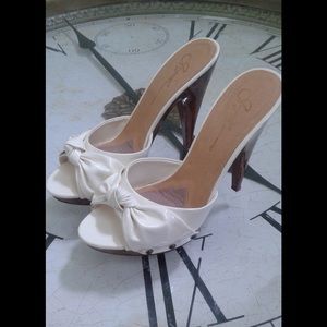 Gwyneth brand Knot Slide Heels