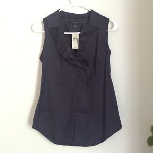 Ann Taylor Sleeveless Button Down