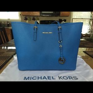 Michael Kors Jet Set Med Travel Tote Heritage Blue