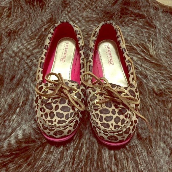 🚫SOLD🚫Girl leopard shoes