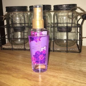 Vicoria Secret perfume