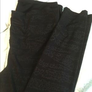 Full length compression leggings.