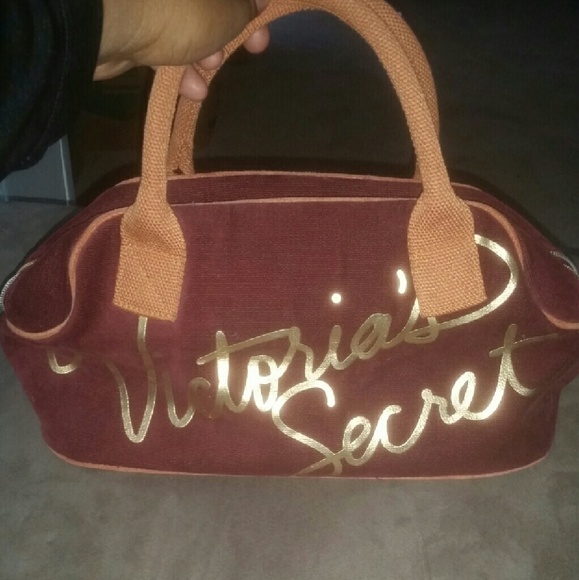 🚨🚨SALE🚨🚨Victoria Secret Satchel Spacious Bag