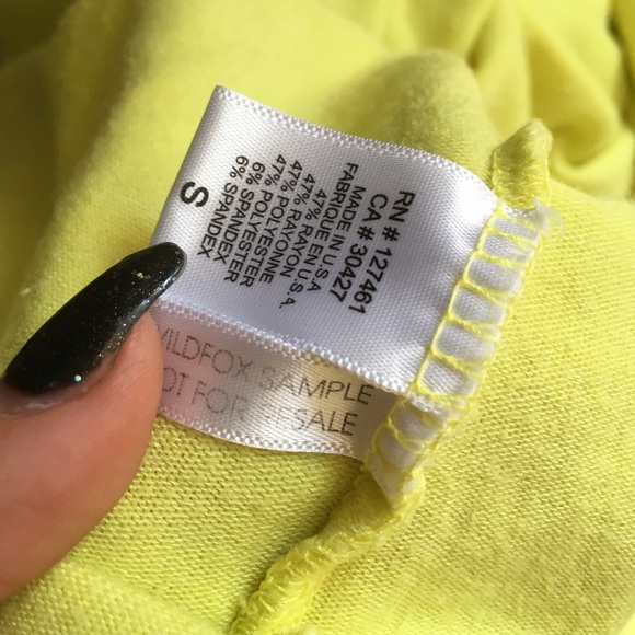 WILDFOX SAMPLE HOODIE SZ S NOBODY OWNS THE BEACH - Picture 4 of 4