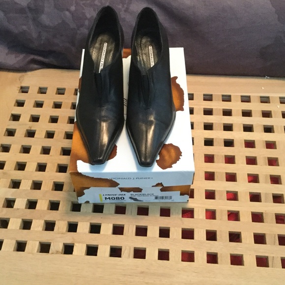 Donald Pilner black booty. - Picture 1 of 4