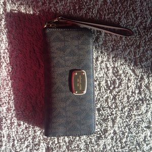 Wallet/Wristlet