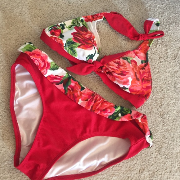 Isaac Mizrahi for Target two piece halter, Medium