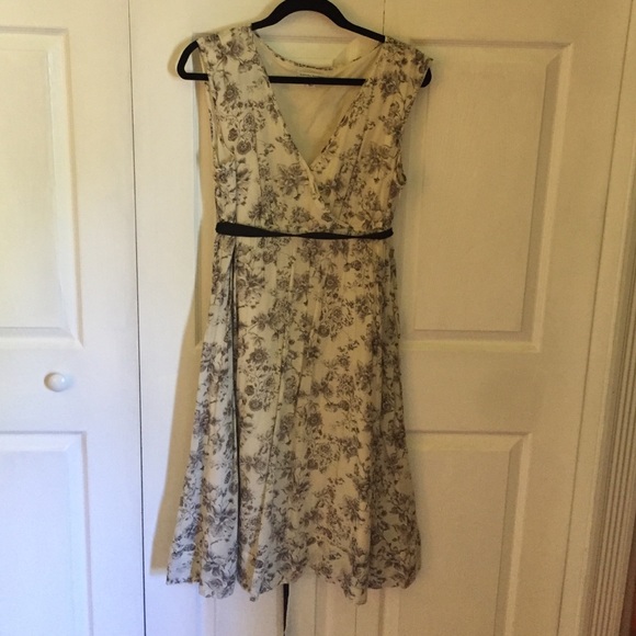 Cream Banana Republic dress