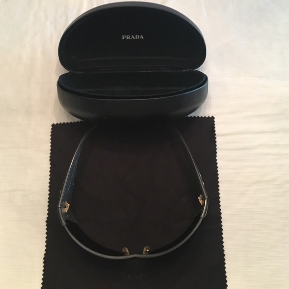 Authentic PRADA sunglasses ?