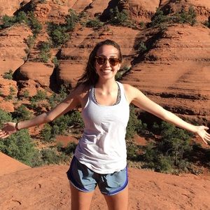 Meet your Posher, Hannah