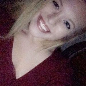 Meet your Posher, Nikole