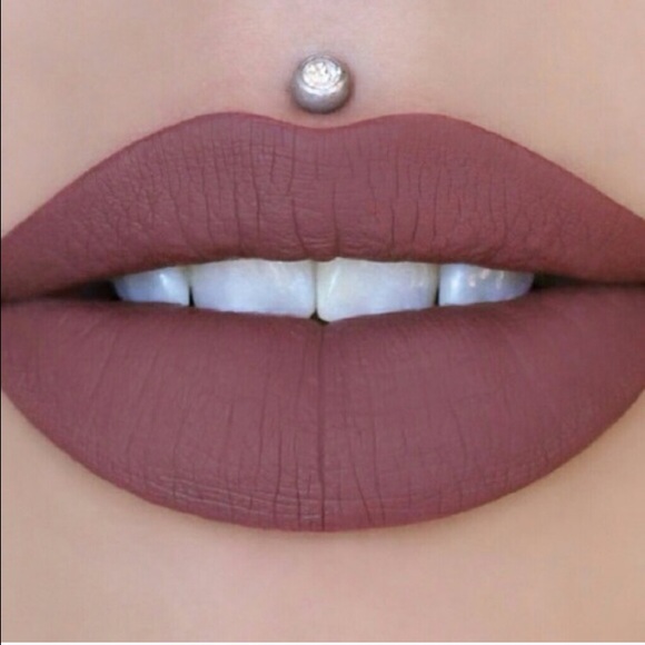 LOOKING: Jeffree Star liquid lips!!!