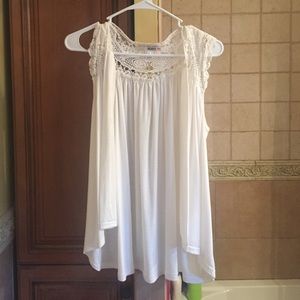 Muscle cut sleeve white cardigan