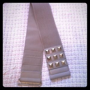 Grey studded stretchy belt