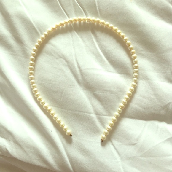 Pearl headband