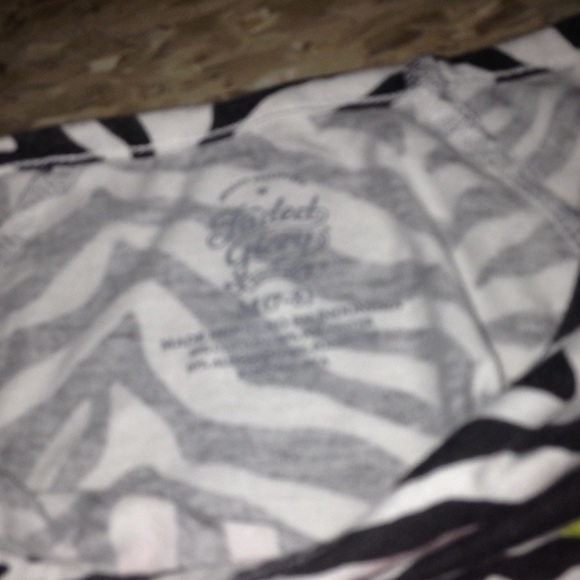 Top - Picture 2 of 2