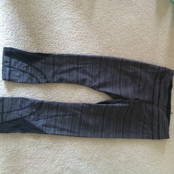 Lululemon crops