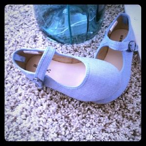 New/WOT Kids jean flats