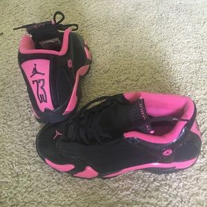 Jordan 14 pink and black 5.5y worn twice