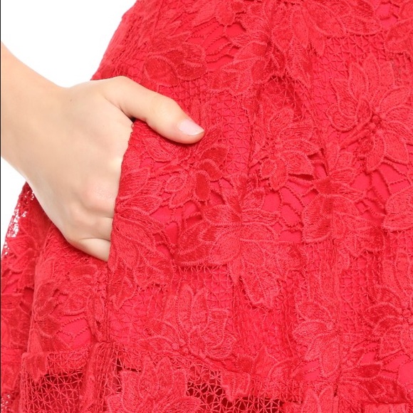 Nicholas Dresses - FLORAL LACE ROULEAU BALL DRESS
NICHOLAS Nicholas Dresses - FLORAL LACE ROULEAU BALL DRESS
NICHOLAS