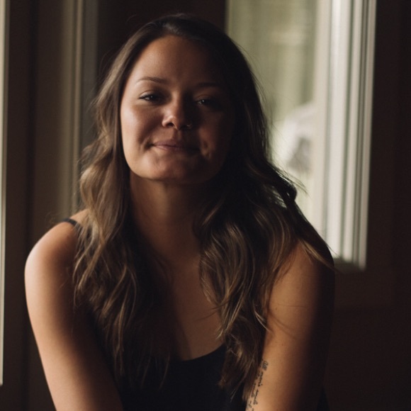 Meet your Posher, Ashley - Picture 1 of 1