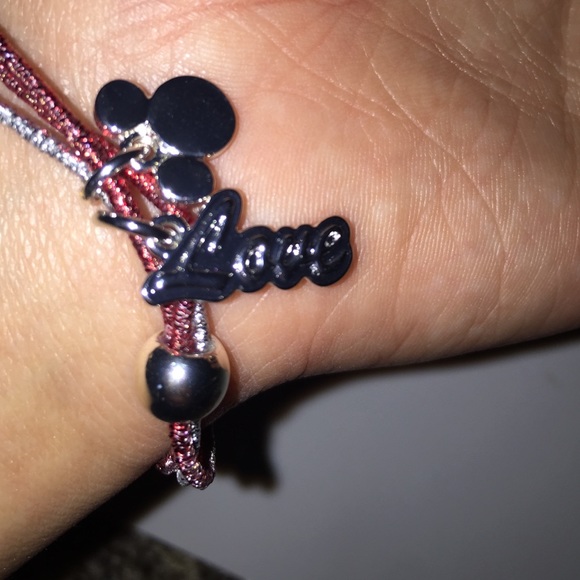 Two Disney bracelets - Picture 2 of 4