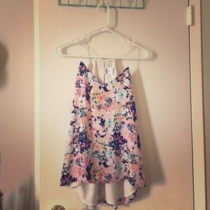 ✨SALE! Express floral top