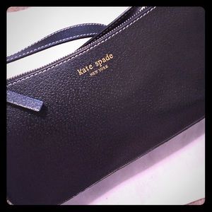 EUC Kate Spade pebbled black leather open to offer