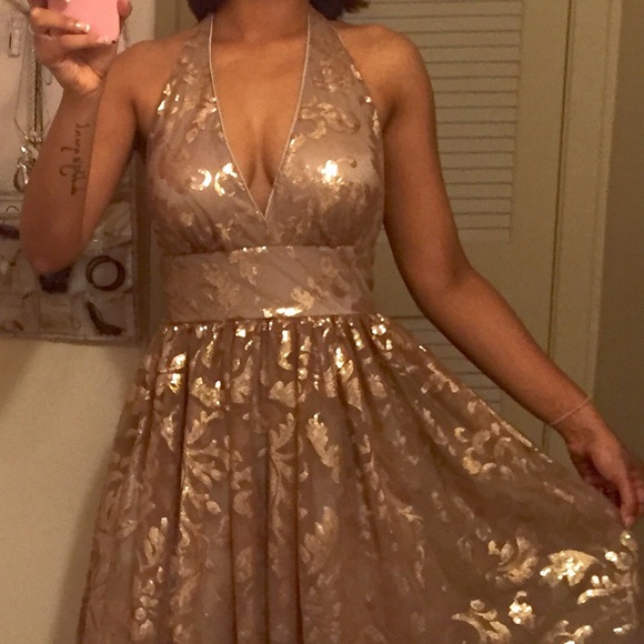 Adrianna Papell halter sequin dress - Picture 3 of 4