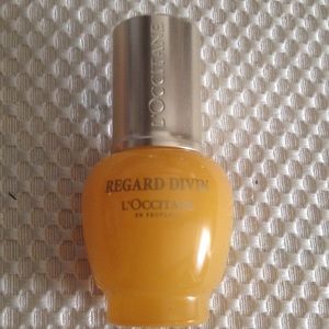 L'Occitane regard Divin