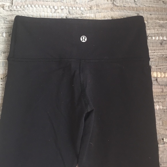 Lululemon cropped yoga pant