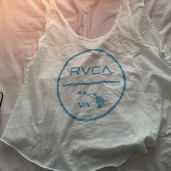 Rvca flowy tank top with Hawaii on it