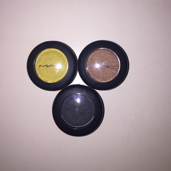 MAC LE 'Indulge' Collection Eyeshadow Bundle