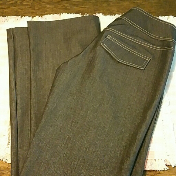 Brown Pants - Picture 3 of 4