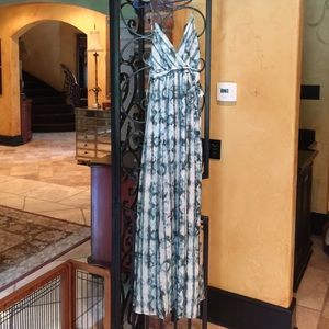 Serpiente maxi dress