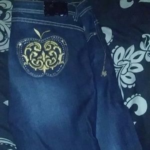 Apple bottom jeans