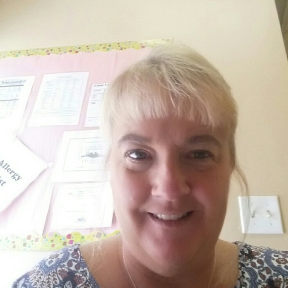 Meet your Posher, Kimberly - Picture 1 of 1