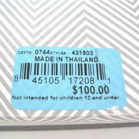 Love & Hearts Pendant Necklace ❤ - Picture 4 of 4