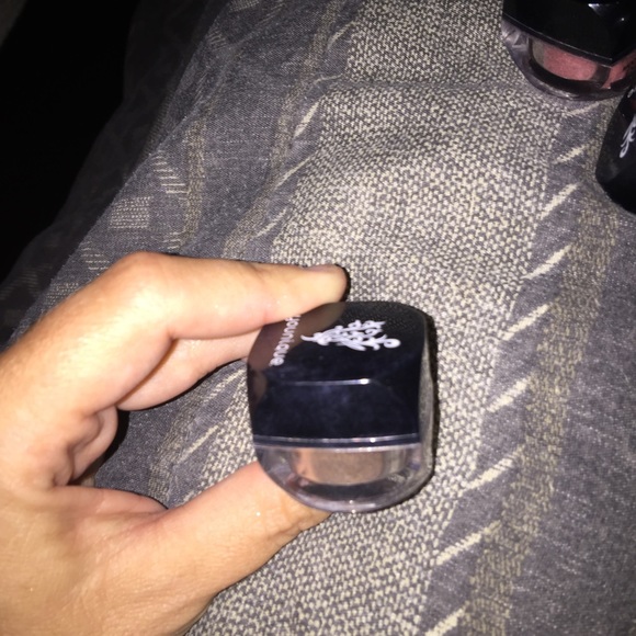 Younique eye shadow confident