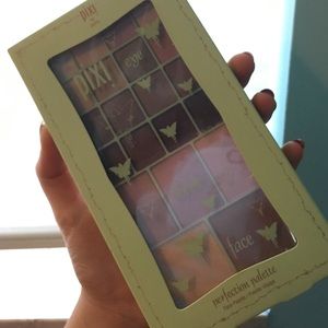 pixi perfection palette in lit-up lovely