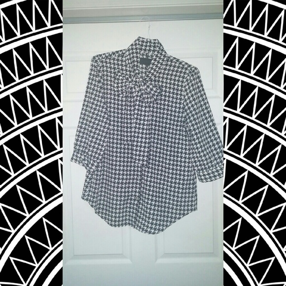Kardashian Kollection Houndstooth Blouse