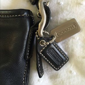 🚨LAST CHANCE🚨 TO BUY Coach mini hobo bag