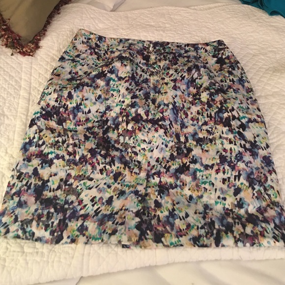 Designer Skirt on SALE JUST TODAY - Picture 2 of 3