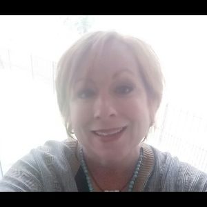 Meet your Posher, Shelly